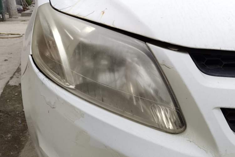 Used Chevrolet Sail 2013 Sedan 1.2L Manual Fashion Edition Right Front Headlight