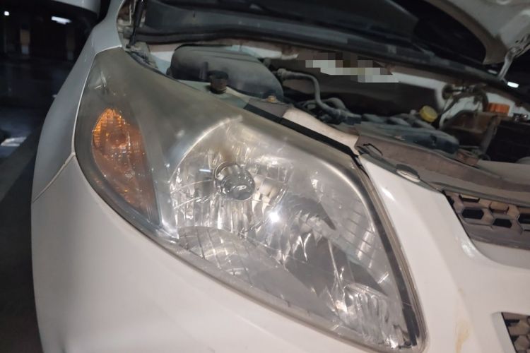 Used Chevrolet Sail 2013 Sedan 1.4L Manual - Youyi Happiness Edition Right Front Headlight