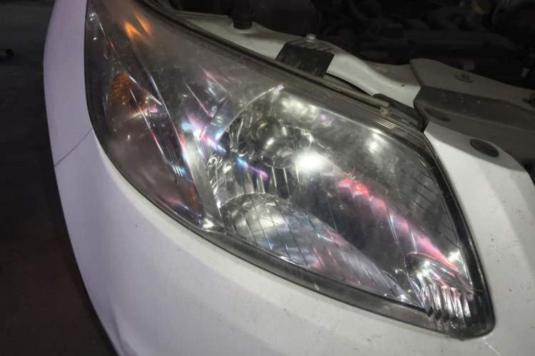Used Chevrolet Sail 2013 Sedan 1.4L AMT Enjoy Edition Right Front Headlight