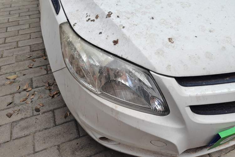 Used Chevrolet Sail 2013 Sedan 1.4L Manual - Youyi Happiness Edition Right Front Headlight
