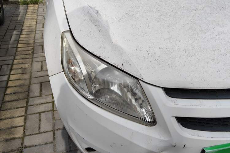 Used Chevrolet Sail  Right Front Headlight