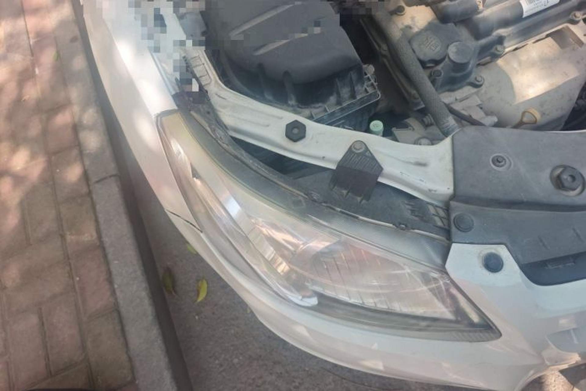 Used Chevrolet Sail 2013 Sedan 1.4L Manual Ideal Happiness Edition Right Front Headlight