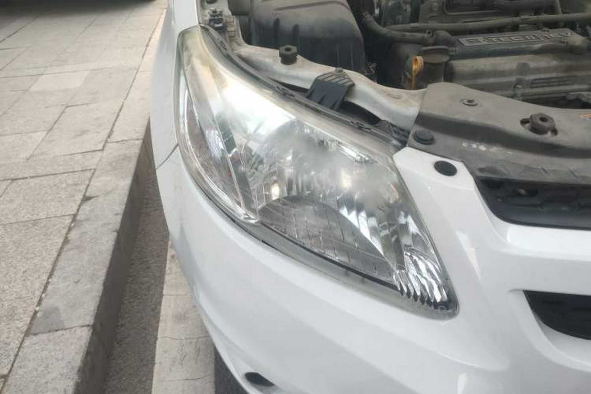 Used Chevrolet Sail 2013 Sedan 1.2L Manual Fashion Edition Right Front Headlight