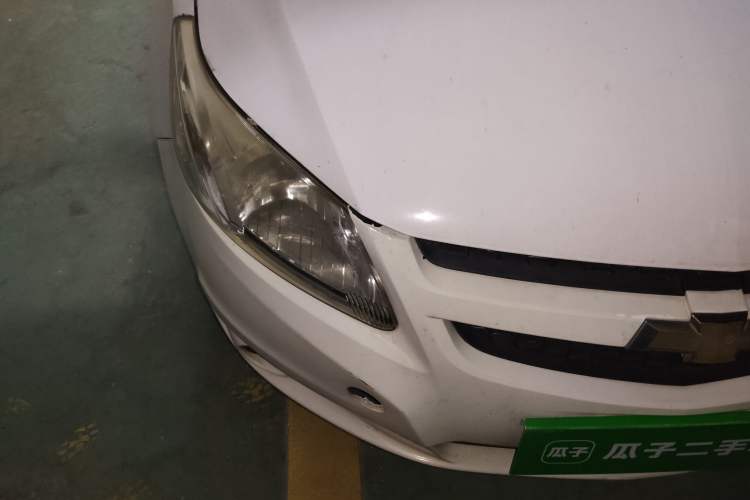 Used Chevrolet Sail 2013 Sedan 1.4L Manual Ideal Happiness Edition Right Front Headlight