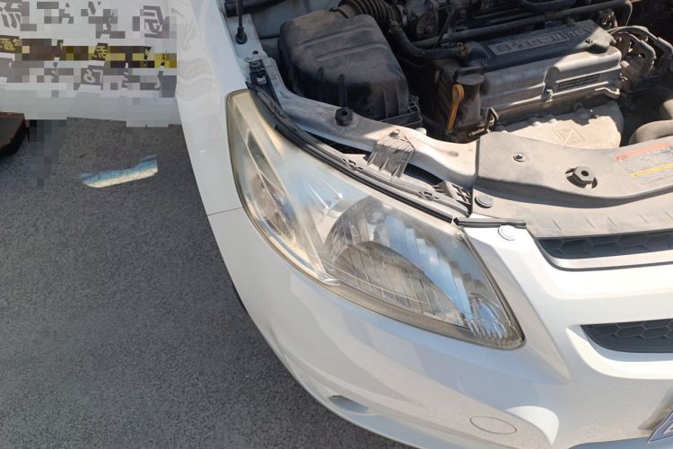 Used Chevrolet Sail 2013 Sedan 1.2L Manual Fashionable Happiness Edition Right Front Headlight