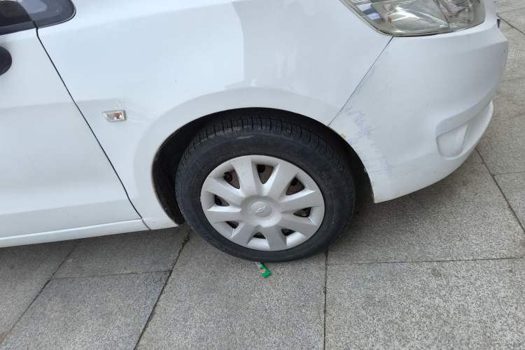 Used Chevrolet Sail 2013 Hatchback 1.4L Manual Enjoyment Edition Right Front Wheel Hub