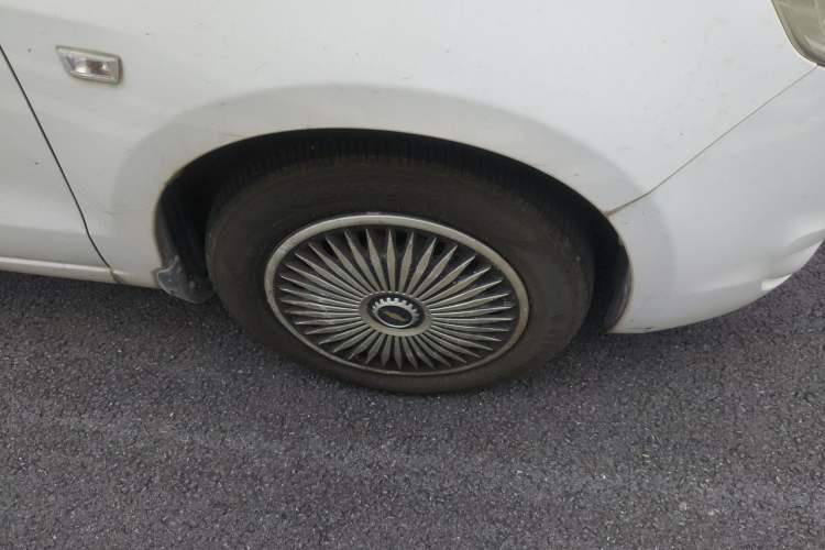 Used Chevrolet Sail 2013 Sedan 1.4L AMT Enjoy Edition Right Front Wheel Hub