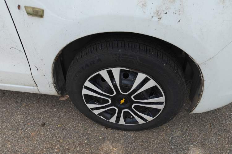 Used Chevrolet Sail 2013 Sedan 1.4L Manual - Youyi Happiness Edition Right Front Wheel Hub