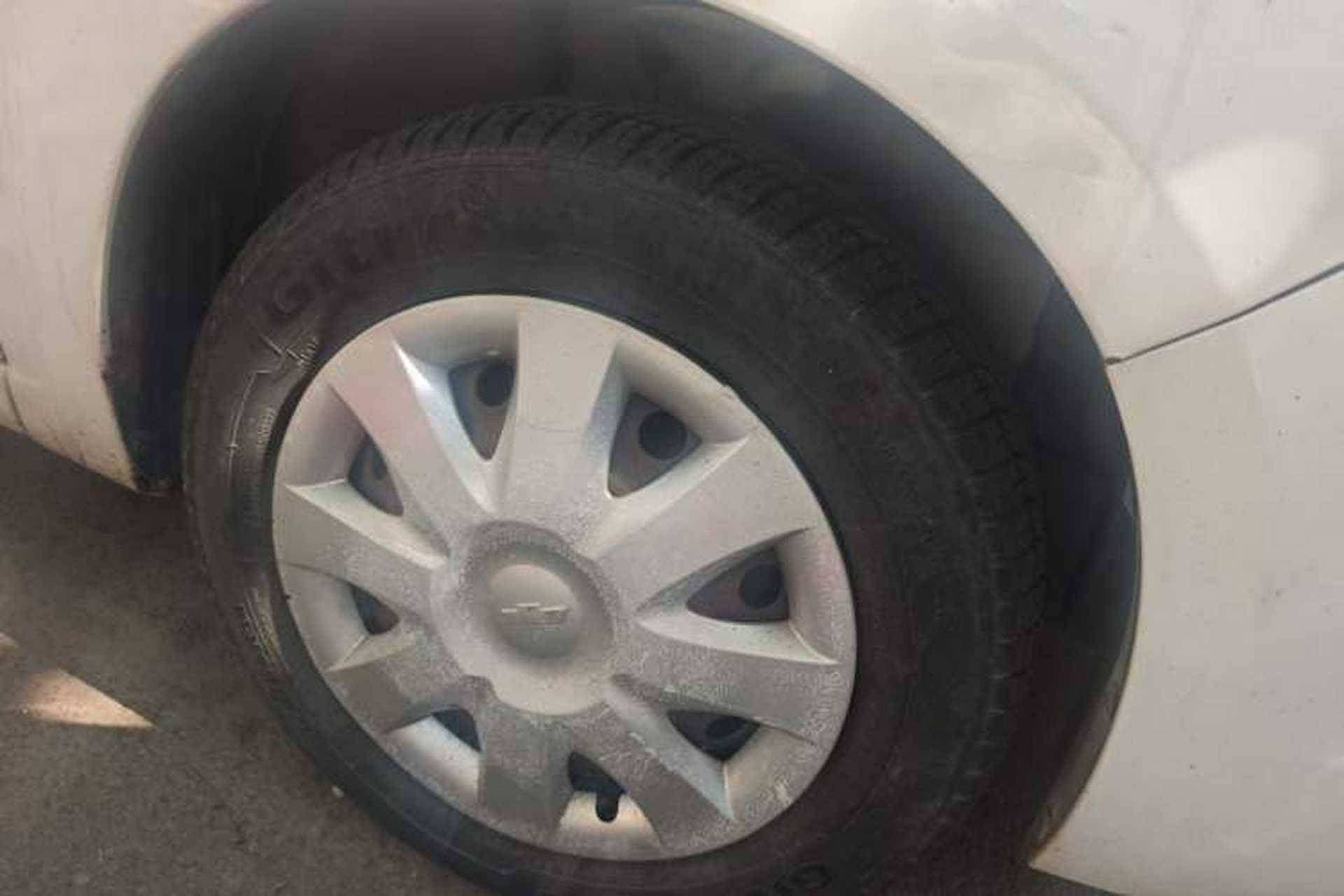 Used Chevrolet Sail 2013 Sedan 1.4L Manual Ideal Happiness Edition Right Front Wheel Hub