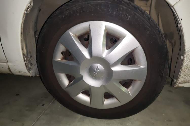 Used Chevrolet Sail 2013 Sedan 1.4L AMT Enjoy Edition Right Front Wheel Hub