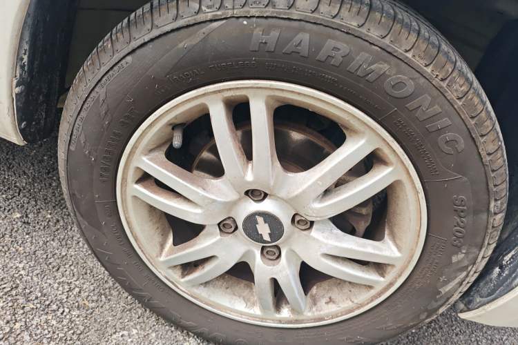 Used Chevrolet Sail 2013 Sedan 1.4L Manual - Youyi Happiness Edition Right Front Wheel Hub