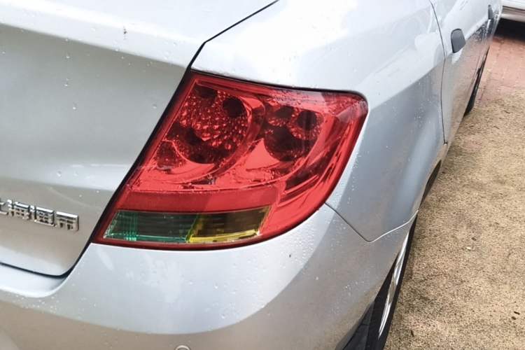 Used Chevrolet Sail 2013 Sedan 1.2L Manual Fashionable Happiness Edition Right Rear Taillight
