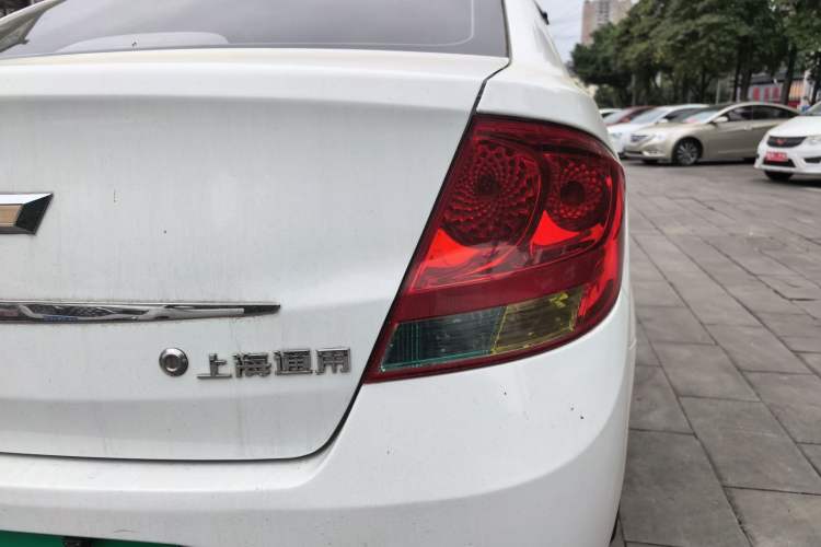 Used Chevrolet Sail 2013 Sedan 1.2L Manual Fashionable Happiness Edition Right Rear Taillight