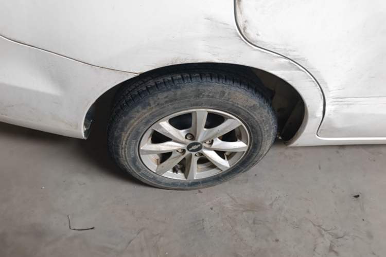 Used Chevrolet Sail 2013 Sedan 1.2L Manual Fashion Edition Right Rear Wheel Hub