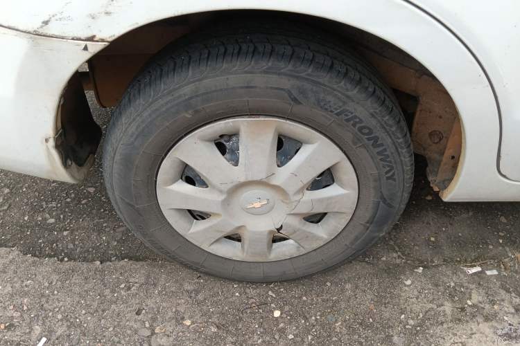 Used Chevrolet Sail 2013 Sedan 1.2L Manual Warm Edition Right Rear Wheel Hub