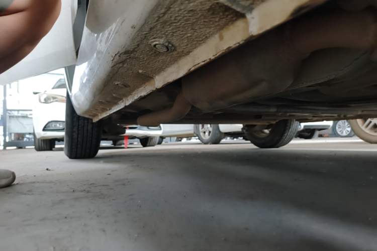 Used Chevrolet Sail 2013 Sedan 1.2L Manual Fashion Edition Right Side Sill