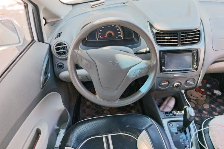 Used Chevrolet Sail 2013 Sedan 1.4L AMT Enjoy Edition Steering Wheel