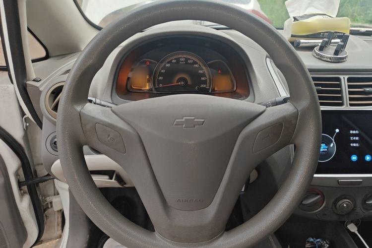 Used Chevrolet Sail 2013 Sedan 1.2L AMT Ideal Edition Steering Wheel