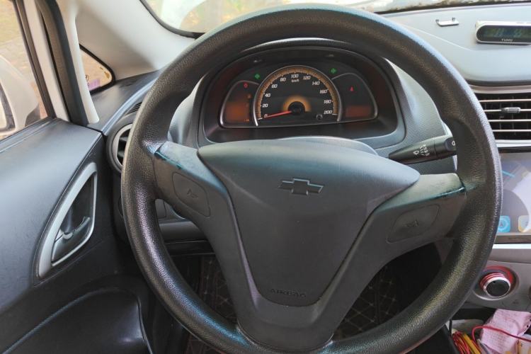Used Chevrolet Sail 2013 Sedan 1.4L Manual - Youyi Happiness Edition Steering Wheel