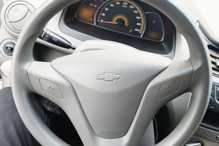 Used Chevrolet Sail 2013 Sedan 1.2L Manual Fashionable Happiness Edition Steering Wheel
