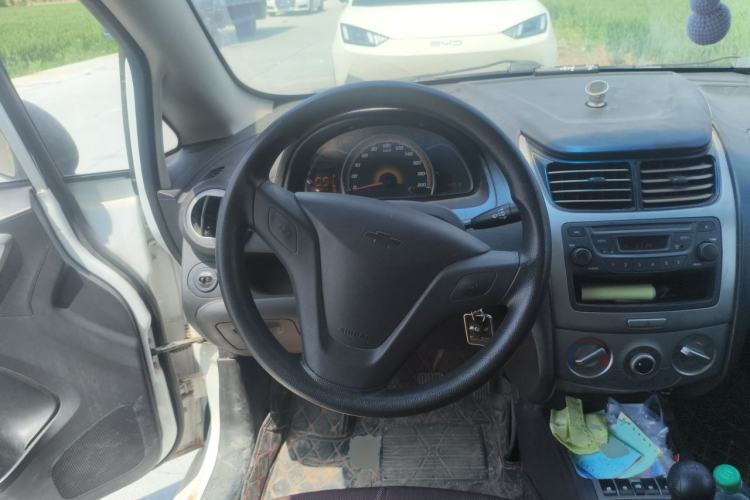 Used Chevrolet Sail 2013 Sedan 1.2L Manual Fashionable Happiness Edition Steering Wheel
