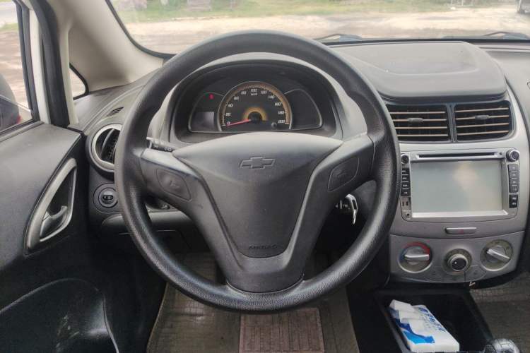 Used Chevrolet Sail 2013 Sedan 1.4L Manual Ideal Happiness Edition Steering Wheel