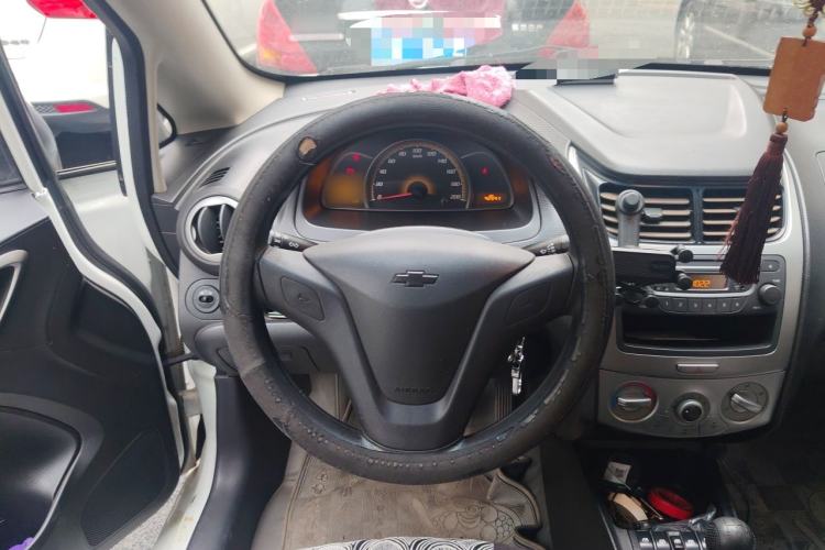 Used Chevrolet Sail 2013 Sedan 1.4L Manual Ideal Happiness Edition Steering Wheel