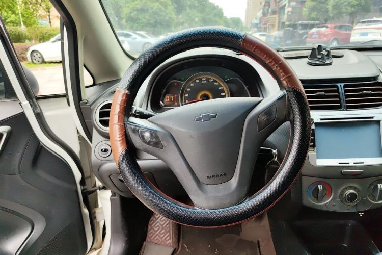 Used Chevrolet Sail 2013 Sedan 1.4L Manual Ideal Happiness Edition Steering Wheel