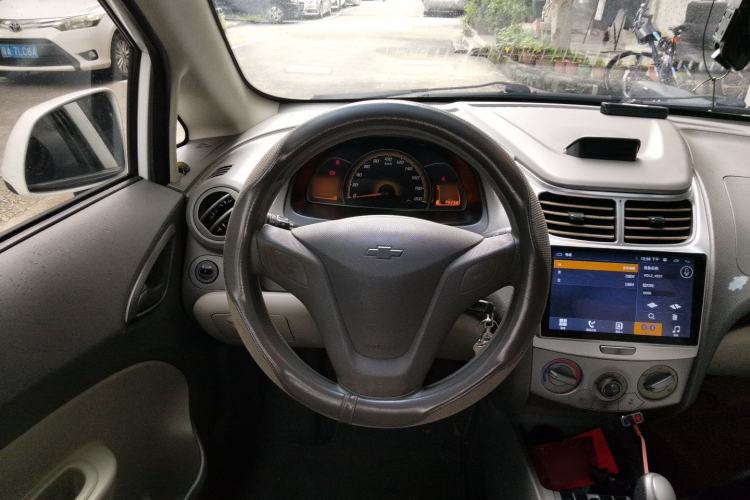 Used Chevrolet Sail 2013 Sedan 1.4L AMT Enjoy Edition Steering Wheel