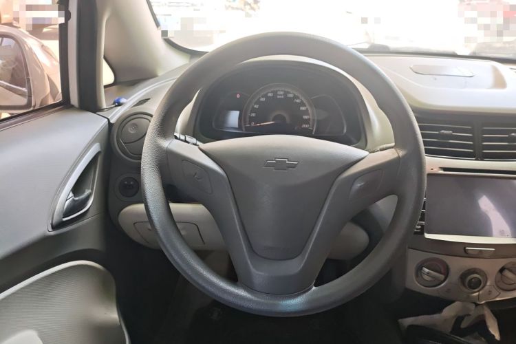Used Chevrolet Sail 2013 Sedan 1.4L AMT Enjoy Edition Steering Wheel