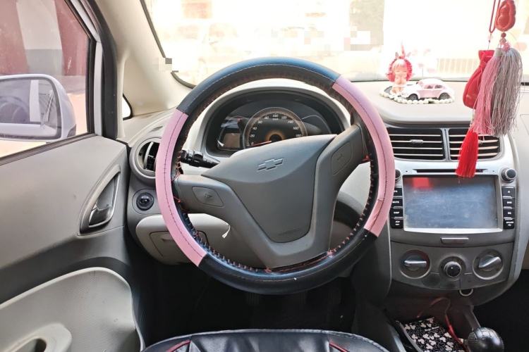 Used Chevrolet Sail 2013 Sedan 1.4L Manual Elegance Edition Steering Wheel