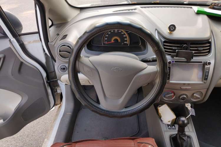Used Chevrolet Sail 2013 Sedan 1.4L Manual Ideal Edition Steering Wheel