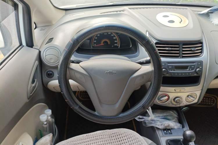 Used Chevrolet Sail 2013 Hatchback 1.2L Manual Warm Edition Steering Wheel