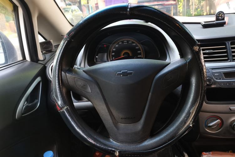 Used Chevrolet Sail 2013 Sedan 1.2L Manual Fashionable Happiness Edition Steering Wheel