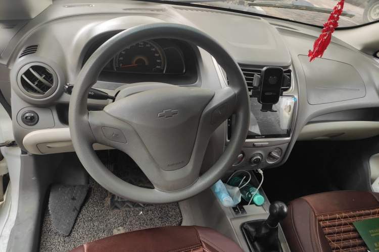 Used Chevrolet Sail 2013 Sedan 1.2L Manual Fashion Edition Steering Wheel