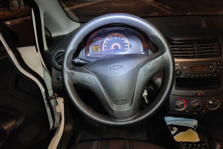 Used Chevrolet Sail 2013 Sedan 1.2L Manual Fashionable Happiness Edition Steering Wheel