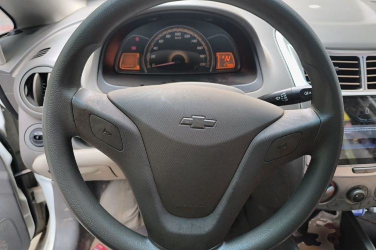Used Chevrolet Sail 2013 Hatchback 1.2L AMT Ideal Edition Steering Wheel