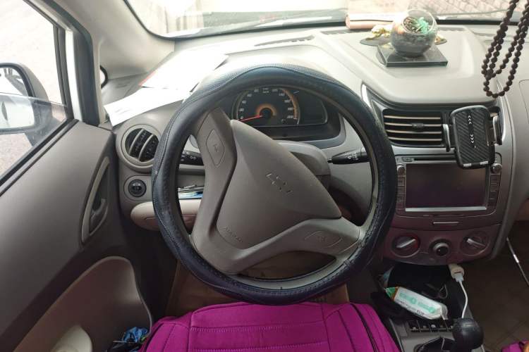 Used Chevrolet Sail 2013 Sedan 1.2L Manual Fashionable Happiness Edition Steering Wheel