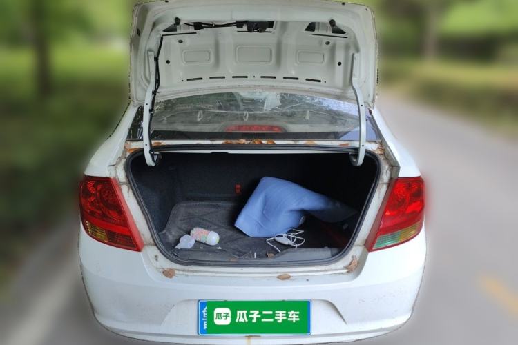 Used Chevrolet Sail 2013 Sedan 1.2L Manual Fashionable Happiness Edition Trunk
