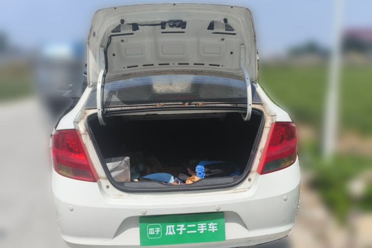 Used Chevrolet Sail 2013 Sedan 1.2L Manual Fashionable Happiness Edition Trunk