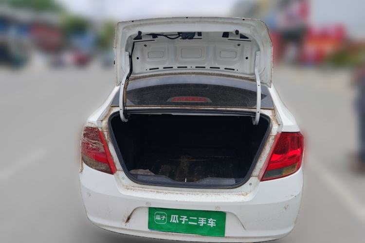Used Chevrolet Sail 2013 Hatchback 1.2L Manual Warm Edition Trunk