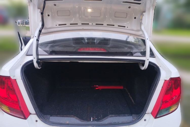 Used Chevrolet Sail 2013 Sedan 1.2L Manual Fashionable Happiness Edition Trunk