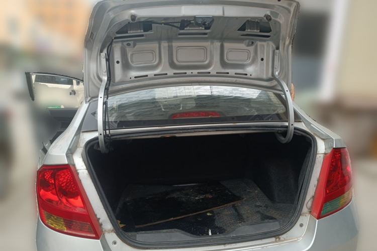 Used Chevrolet Sail 2013 Sedan 1.2L Manual Warm Edition Trunk