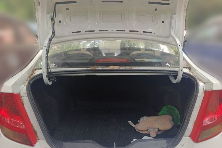 Used Chevrolet Sail 2013 Sedan 1.2L Manual Fashionable Happiness Edition Trunk