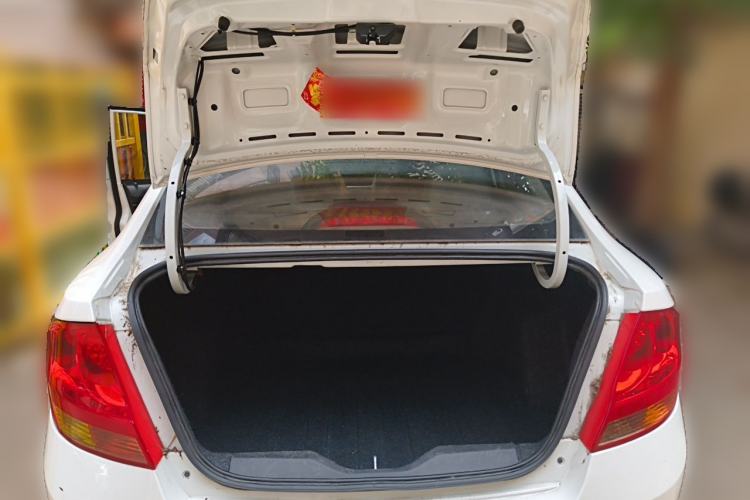 Used Chevrolet Sail 2013 Sedan 1.2L Manual Fashionable Happiness Edition Trunk