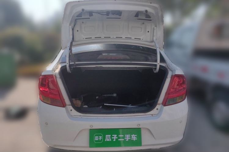 Used Chevrolet Sail 2013 Sedan 1.2L Manual Fashionable Happiness Edition Trunk