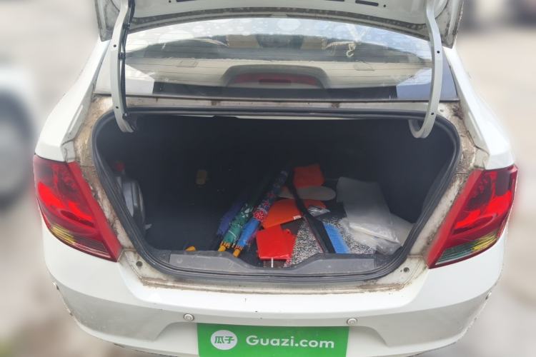 Used Chevrolet Sail 2013 Sedan 1.2L Manual Fashionable Happiness Edition Trunk