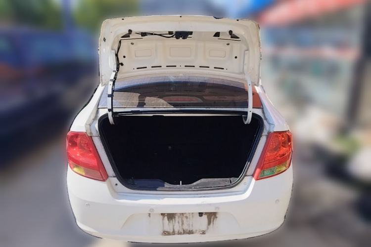 Used Chevrolet Sail 2013 Sedan 1.4L Manual Happiness Edition II Trunk