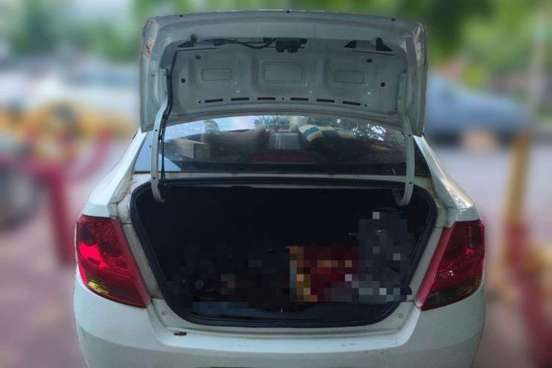 Used Chevrolet Sail 2013 Sedan 1.4L Manual Ideal Happiness Edition Trunk