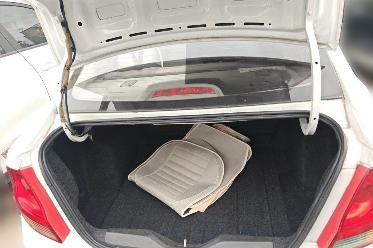 Used Chevrolet Sail 2013 Sedan 1.4L AMT Enjoy Edition Trunk